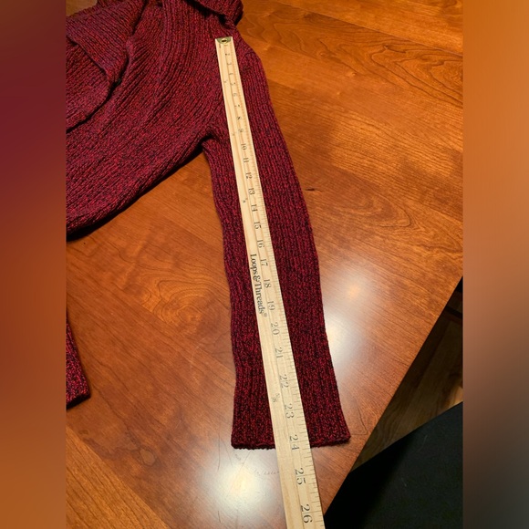 Alexander McQueen peplum marked Red Wool Cardigan sweater - Picture 13 of 13